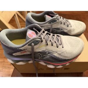 Mizuno Wave Sky 7 Womens Size 8.5 Wide Athletic Running Shoes Sneakers